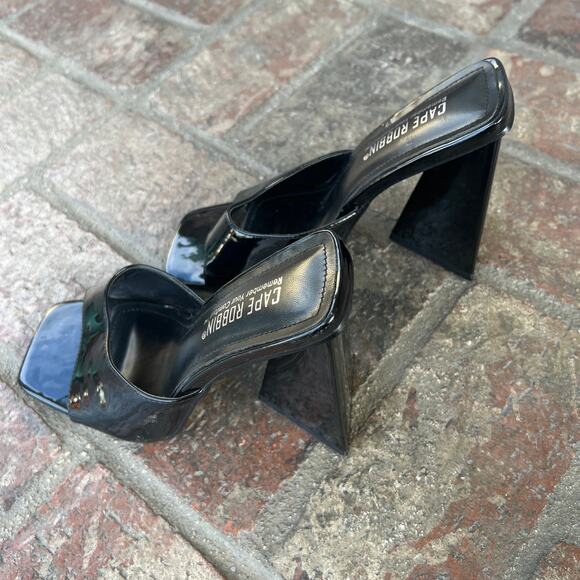 Cape Robbin Marty Patent Faux Leather Heels Size 6.5 - Picture 3 of 4